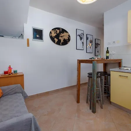 Apartment Lovely In With Wifi Kosljun
