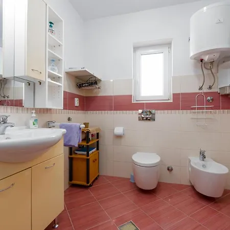 Gorgeous In With Wifi * Košljun