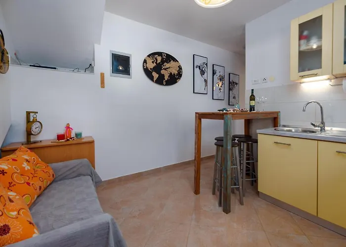 Lejlighed Gorgeous In With Wifi Košljun